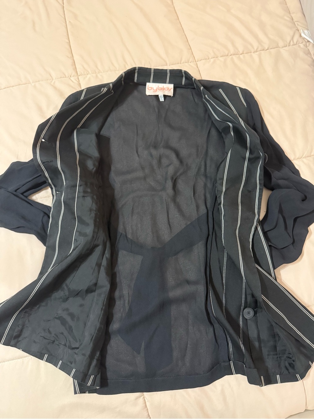 Vintage Byblos Made in Italy Black Pinstripe Blazer - Picture 5 of 8
